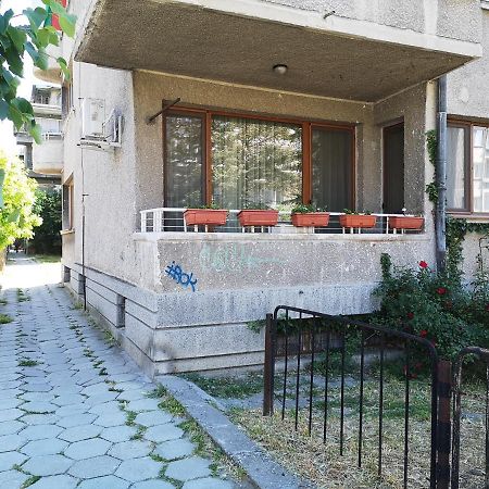 Central Varna Apartment - Lets4Holiday Exterior photo