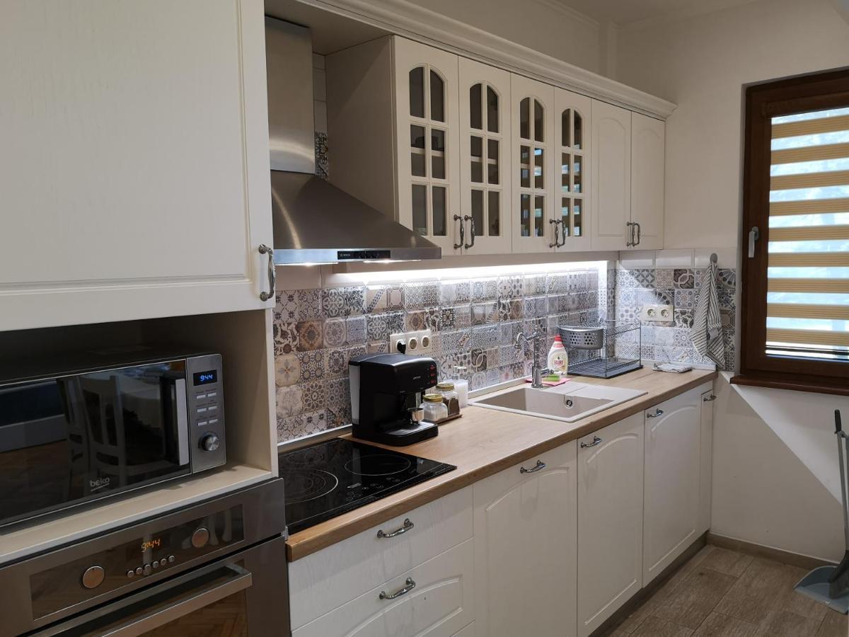 Central Varna Apartment - Lets4Holiday Exterior photo