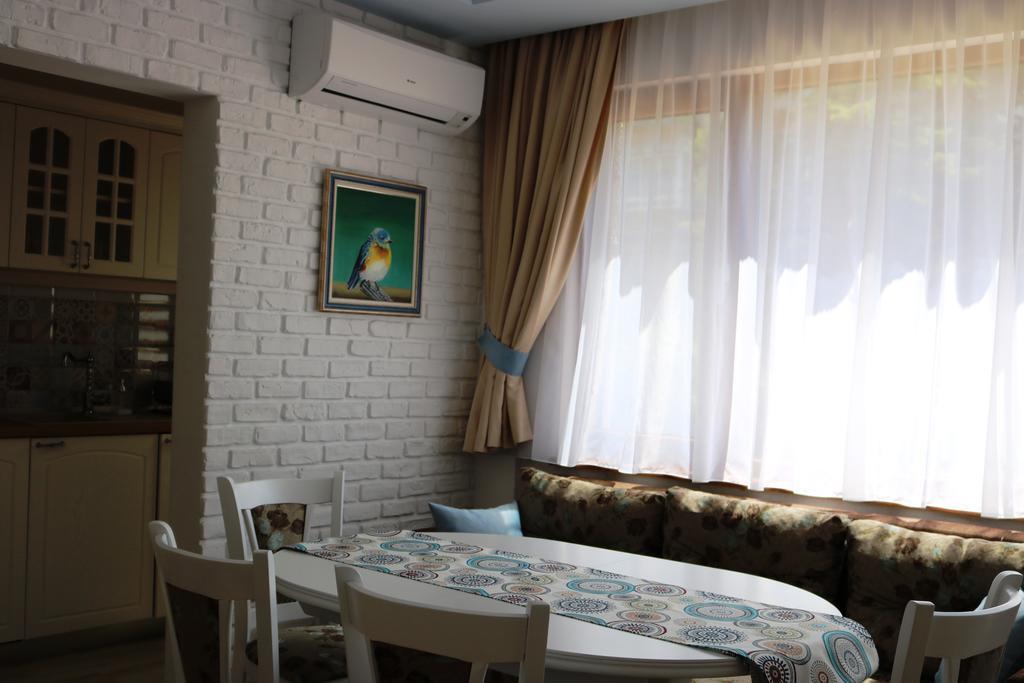 Central Varna Apartment - Lets4Holiday Exterior photo
