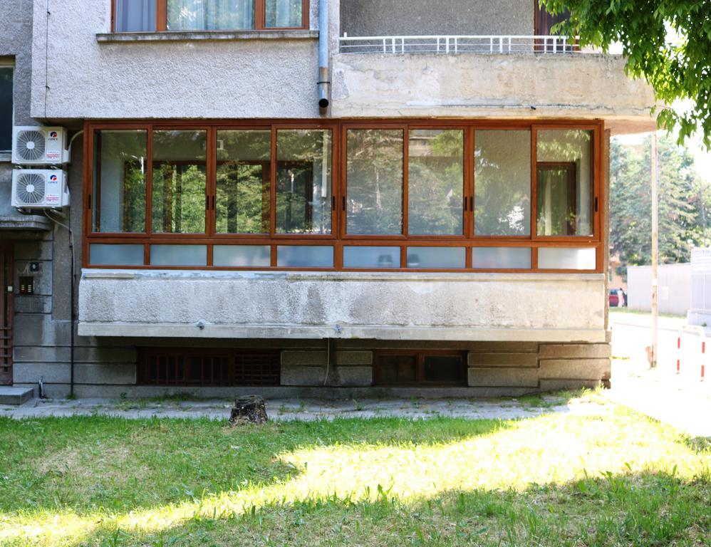 Central Varna Apartment - Lets4Holiday Exterior photo