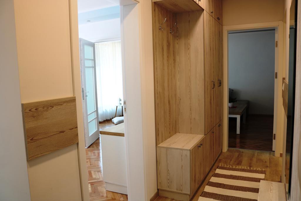 Central Varna Apartment - Lets4Holiday Exterior photo