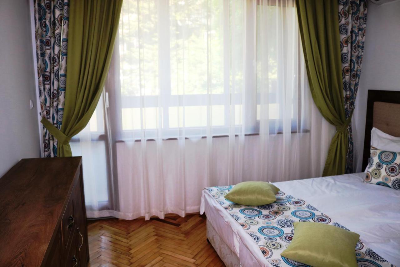 Central Varna Apartment - Lets4Holiday Exterior photo