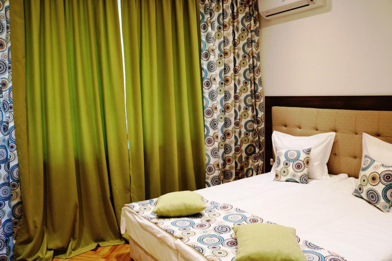Central Varna Apartment - Lets4Holiday Exterior photo
