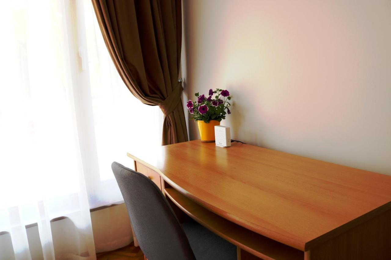 Central Varna Apartment - Lets4Holiday Exterior photo